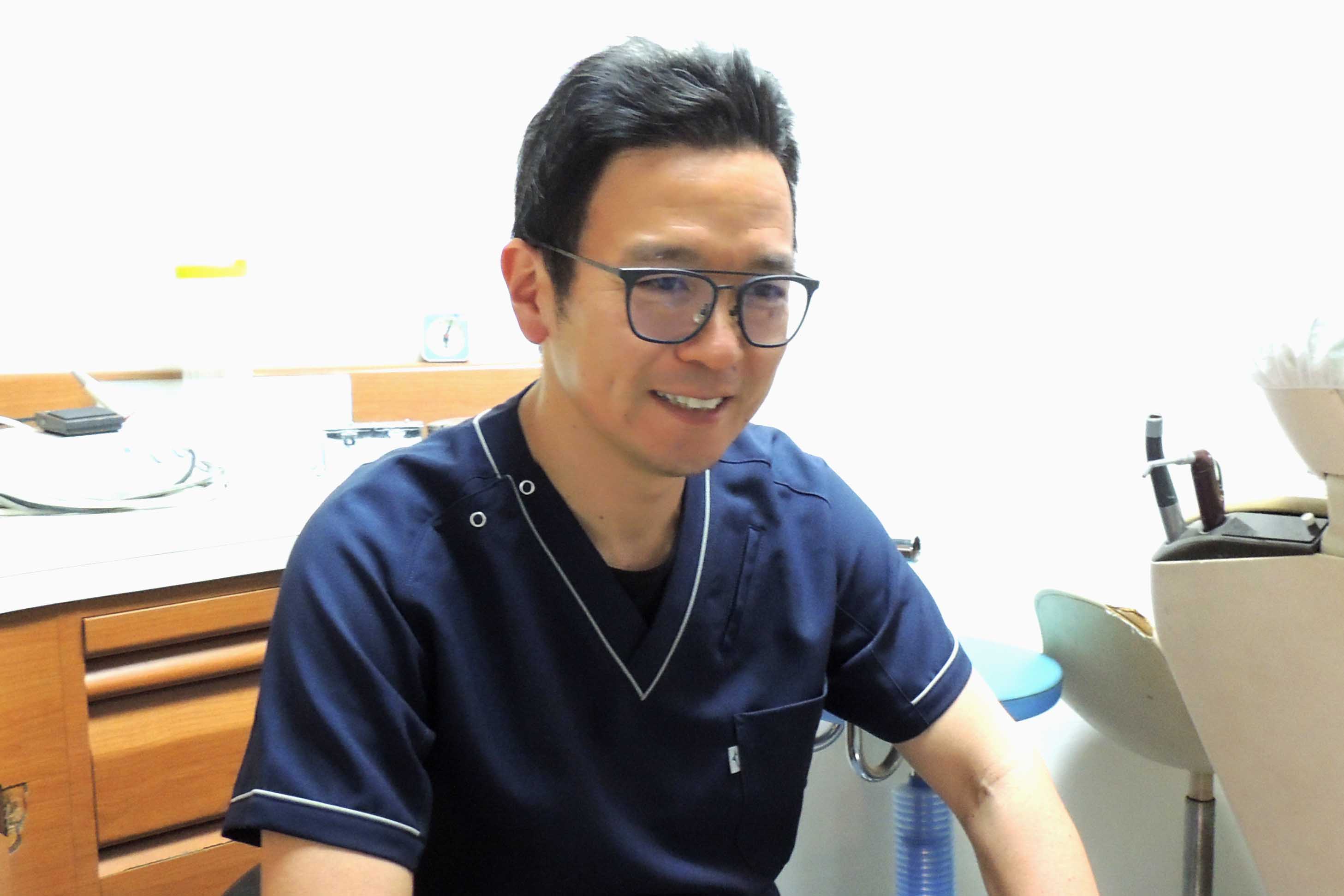 院長 岸 輝樹